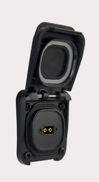 Scanstrut  XT60 aurinkoliitin