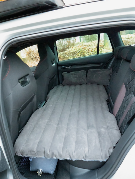 Ilmapatja takaistuimelle