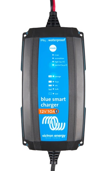 Blue Smart IP65 Charger 12/10(1) 230V CEE 7/17